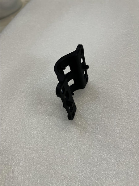 Water tank C-type fixings